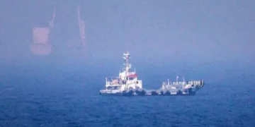 UAE Residents Urged to Stay Informed as Iran-US Tensions Escalate Across the Gulf